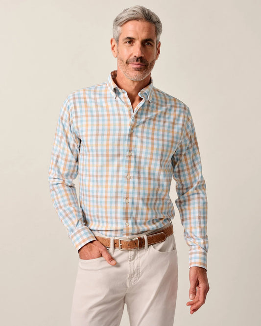 Callum Everyday Performance Button Down Shirt in Maliblu by Johnnie-O