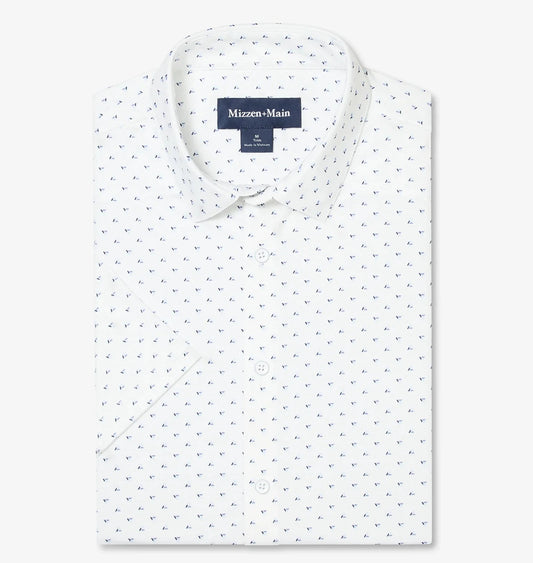 Halyard Short Sleeve Dress Shirt in White Tossed Triangle by Mizzen+Main