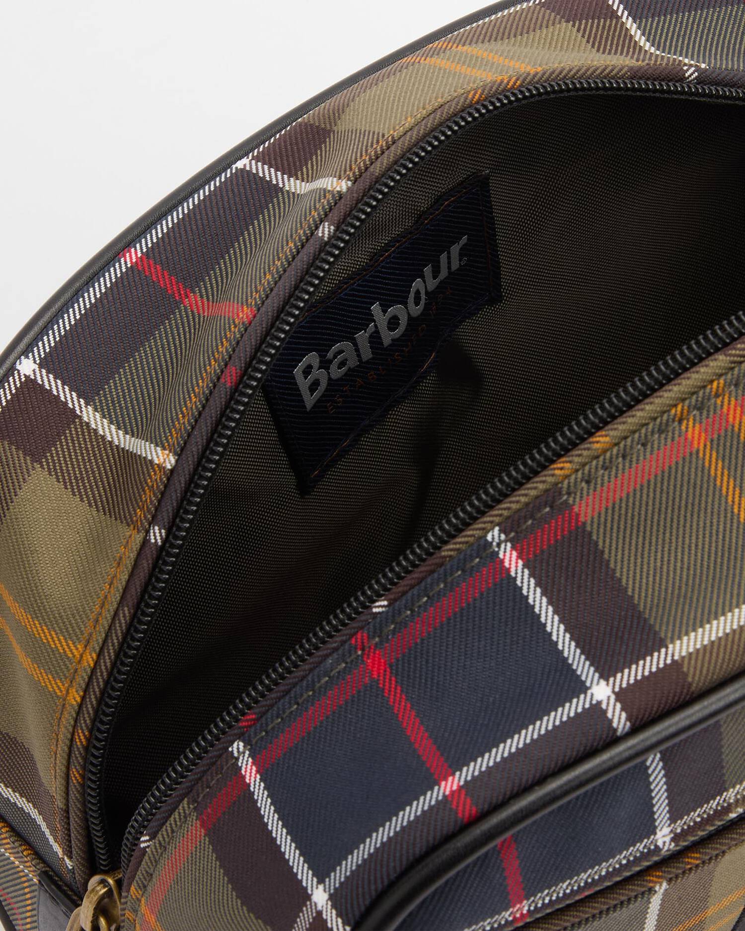 Tartan Washbag in Classic/Beacon by Barbour – Logan's of Lexington